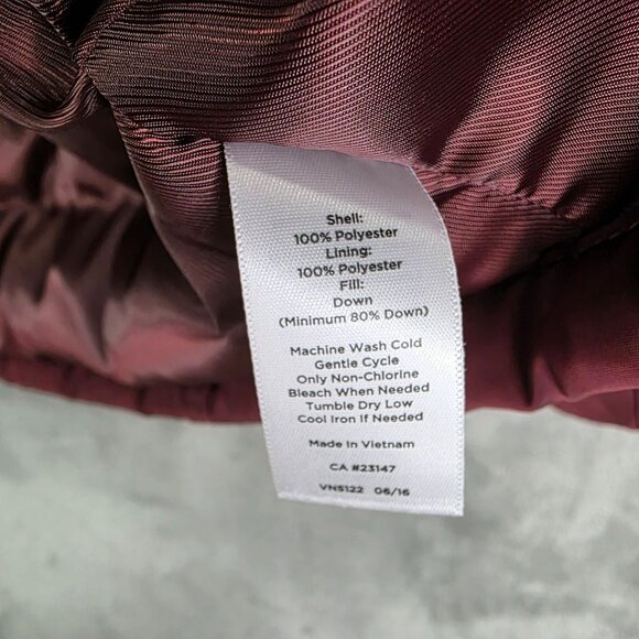 Womens Talbots Burgundy Down Puffer Jacket Full Zip & Snap Buttons Polyester L - Picture 4 of 10